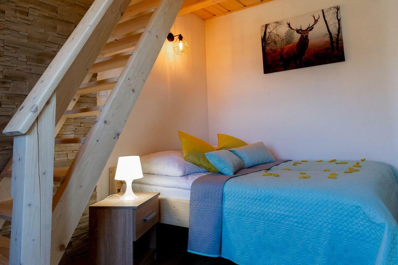 Apartament Podmagura Щирк Екстериор снимка