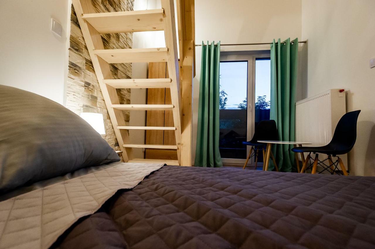 Apartament Podmagura Щирк Екстериор снимка